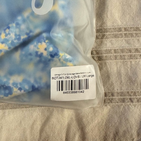 Kulani Kinis Vintage V Full Coverage Bikini Bottom - Love Story - Picture 5 of 5